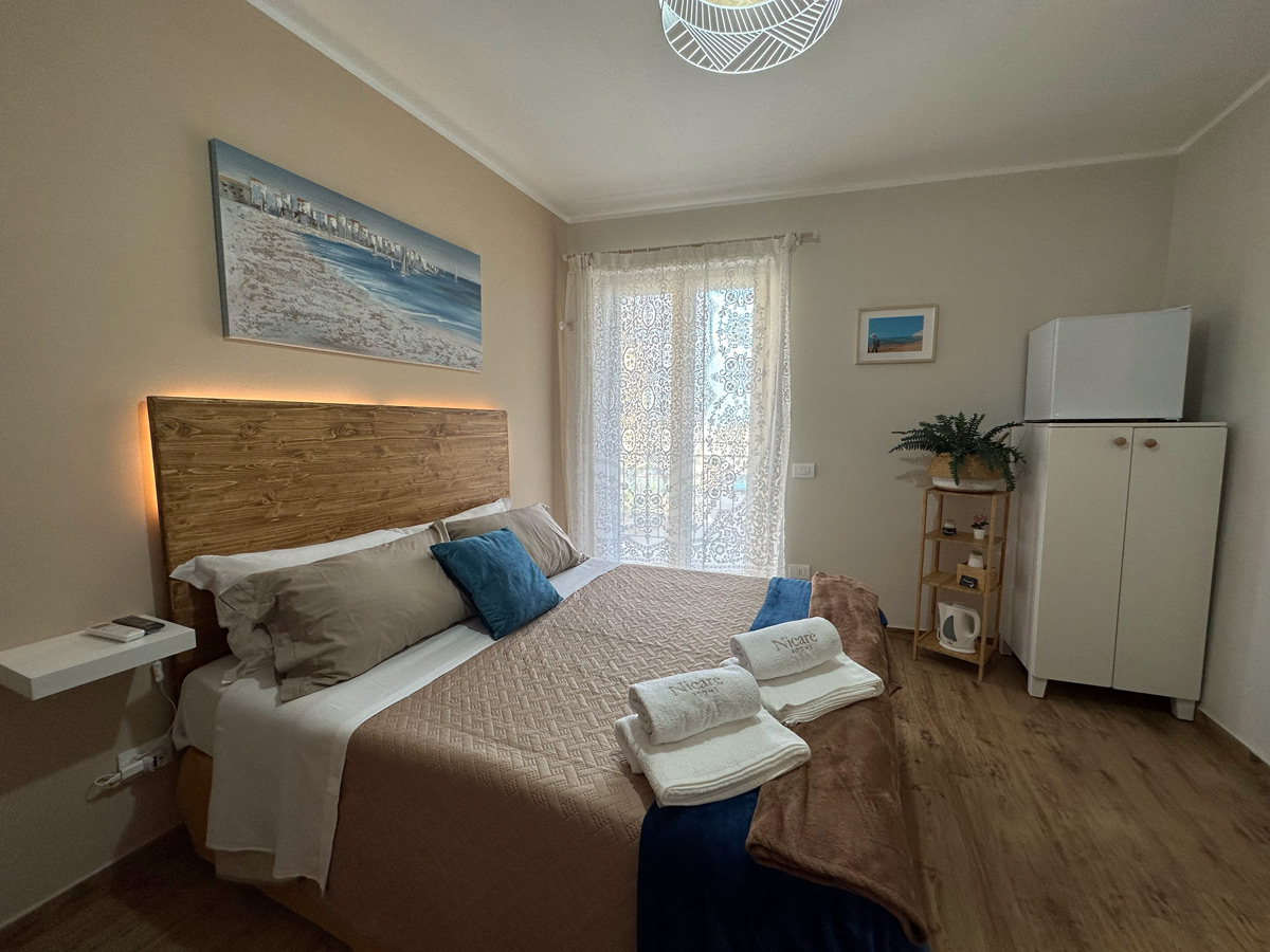 BB-Nicare-Rooms-camera-white-bed-and-breakfast-agrigento
